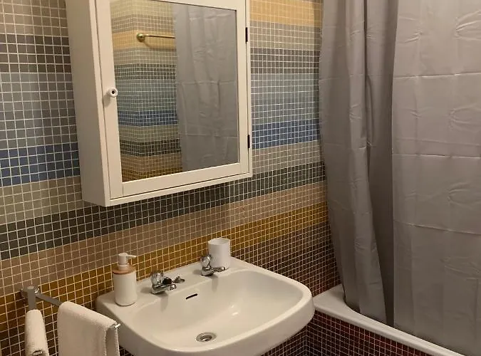 Lovely And Cozy Quiaios 1 Bed Apartment