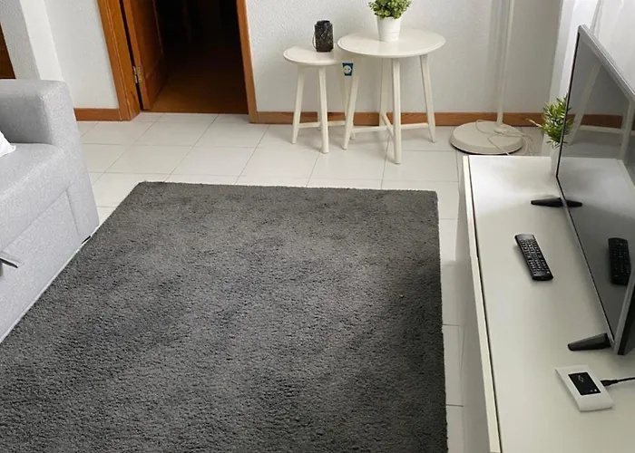 Apartment Lovely And Cozy Quiaios 1 Bed Praia de Quiaos