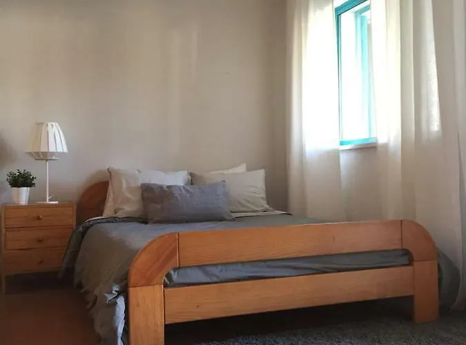 Apartment Lovely And Cozy Quiaios 1 Bed